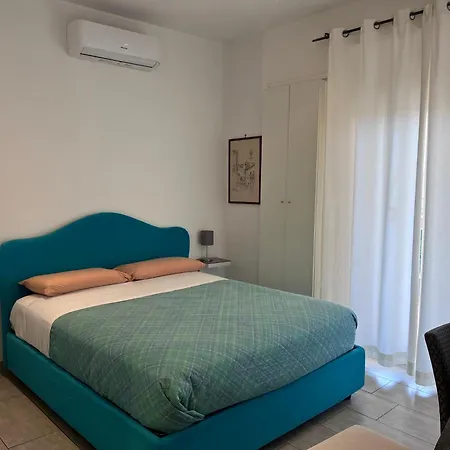 International Garibaldi فندق مبيت وإفطار 3*