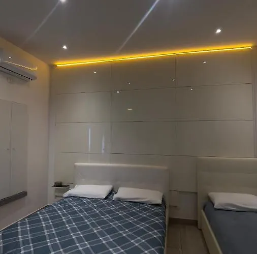 Bed and breakfast International Garibaldi 4*