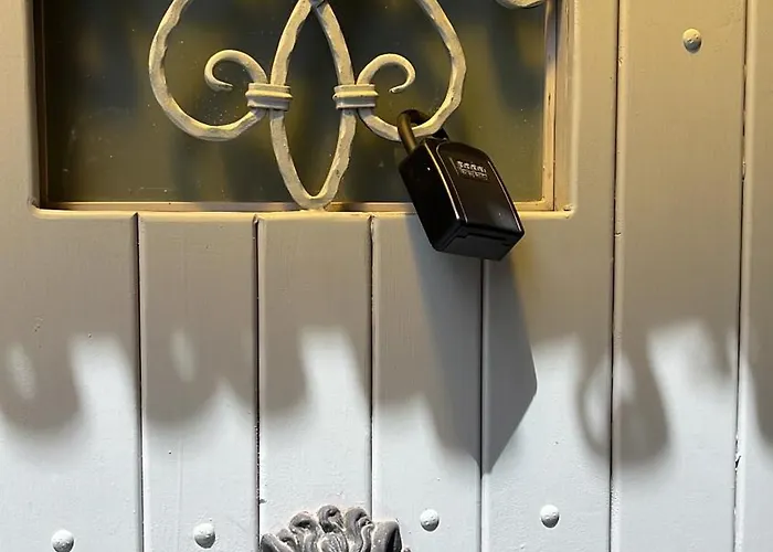 International Garibaldi Bed and breakfast