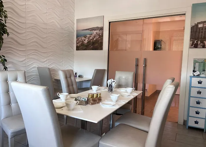 International Garibaldi Nápoles